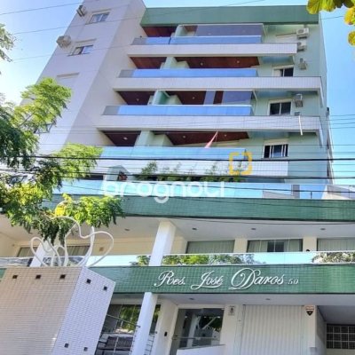 Apartamento com 93m², 2 quartos, 2 garagens, no bairro Trindade em Florianópolis