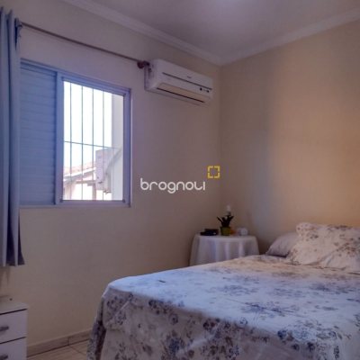 Casa com 120m², 3 quartos (sendo 1 suíte), 1 garagem, no bairro Cachoeira do Bom Jesus em Florianópolis