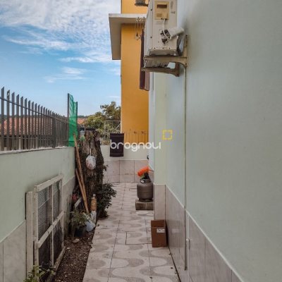 Casa com 120m², 3 quartos (sendo 1 suíte), 1 garagem, no bairro Cachoeira do Bom Jesus em Florianópolis
