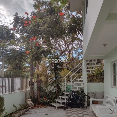 Casa com 120m², 3 quartos (sendo 1 suíte), 1 garagem, no bairro Cachoeira do Bom Jesus em Florianópolis