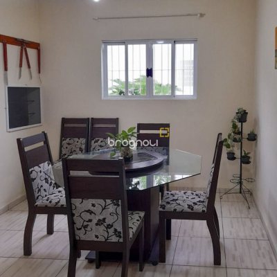 Casa com 120m², 3 quartos (sendo 1 suíte), 1 garagem, no bairro Cachoeira do Bom Jesus em Florianópolis
