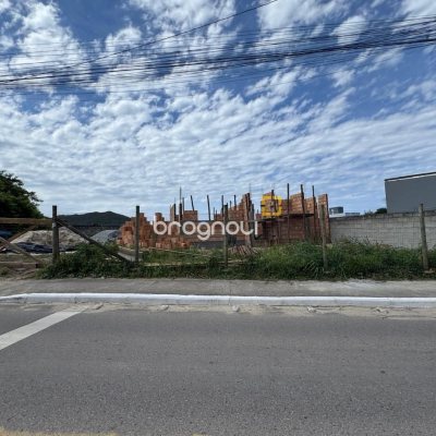 Terreno com 461m², no bairro Campeche em Florianópolis