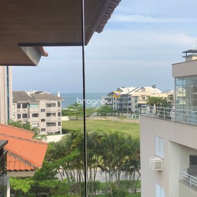 Apartamento com 80m², 3 quartos (sendo 1 suíte), 2 garagens, no bairro Praia Brava em Florianópolis
