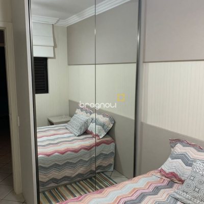 Apartamento com 80m², 3 quartos (sendo 1 suíte), 2 garagens, no bairro Praia Brava em Florianópolis