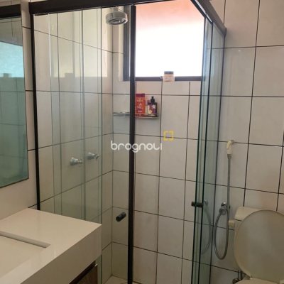 Apartamento com 80m², 3 quartos (sendo 1 suíte), 2 garagens, no bairro Praia Brava em Florianópolis