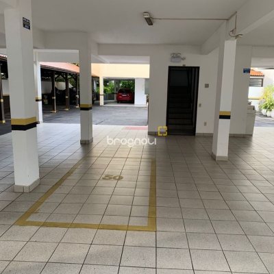Apartamento com 80m², 3 quartos (sendo 1 suíte), 2 garagens, no bairro Praia Brava em Florianópolis