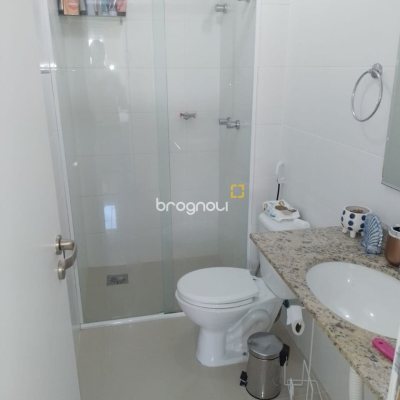 Cobertura com 95m², 2 quartos (sendo 1 suíte), 2 garagens, no bairro Açores em Florianópolis