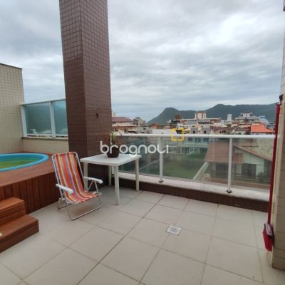 Cobertura com 95m², 2 quartos (sendo 1 suíte), 2 garagens, no bairro Açores em Florianópolis