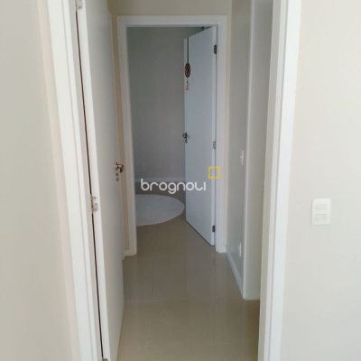 Cobertura com 95m², 2 quartos (sendo 1 suíte), 2 garagens, no bairro Açores em Florianópolis