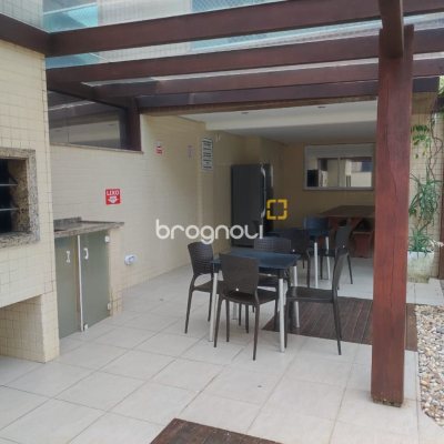 Cobertura com 95m², 2 quartos (sendo 1 suíte), 2 garagens, no bairro Açores em Florianópolis