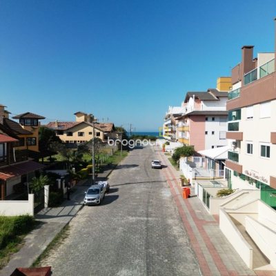 Cobertura com 95m², 2 quartos (sendo 1 suíte), 2 garagens, no bairro Açores em Florianópolis