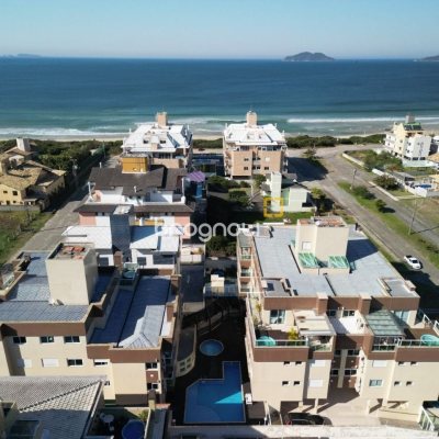 Cobertura com 95m², 2 quartos (sendo 1 suíte), 2 garagens, no bairro Açores em Florianópolis