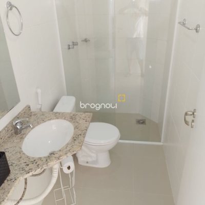 Cobertura com 95m², 2 quartos (sendo 1 suíte), 2 garagens, no bairro Açores em Florianópolis