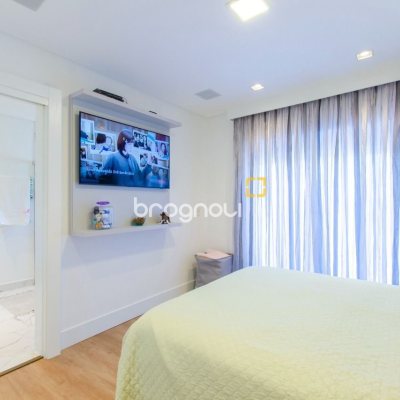 Casa de Condomínio com 942m², 6 quartos (sendo 5 suítes), 4 garagens, no bairro Cacupé em Florianópolis