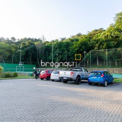 Casa de Condomínio com 942m², 6 quartos (sendo 5 suítes), 4 garagens, no bairro Cacupé em Florianópolis