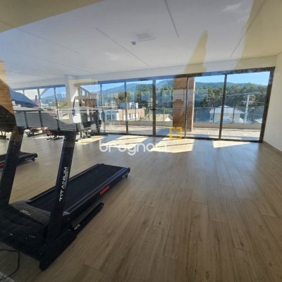 Apartamento com 119m², 2 quartos (sendo 1 suíte), 2 garagens, no bairro Morro das Pedras em Florianópolis