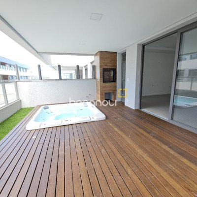 Apartamento com 119m², 2 quartos (sendo 1 suíte), 2 garagens, no bairro Morro das Pedras em Florianópolis