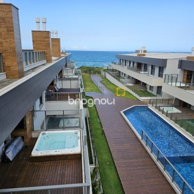 Apartamento com 119m², 2 quartos (sendo 1 suíte), 2 garagens, no bairro Morro das Pedras em Florianópolis