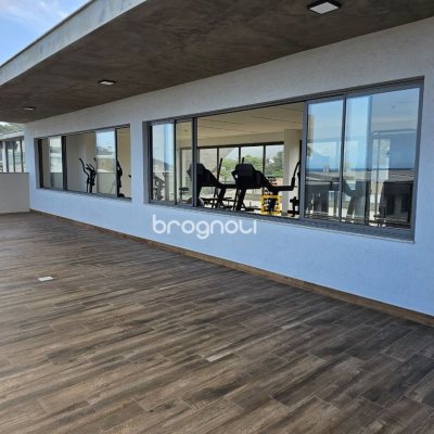 Apartamento com 119m², 2 quartos (sendo 1 suíte), 2 garagens, no bairro Morro das Pedras em Florianópolis