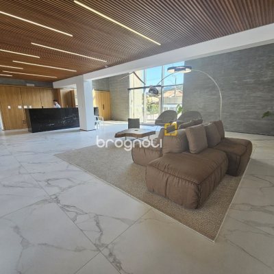 Apartamento com 119m², 2 quartos (sendo 1 suíte), 2 garagens, no bairro Morro das Pedras em Florianópolis