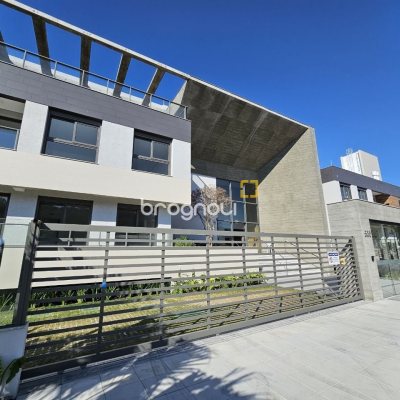 Apartamento com 119m², 2 quartos (sendo 1 suíte), 2 garagens, no bairro Morro das Pedras em Florianópolis