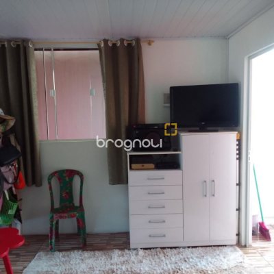 Casa com 100m², 2 quartos (sendo 1 suíte), 1 garagem, no bairro Rio Tavares em Florianópolis