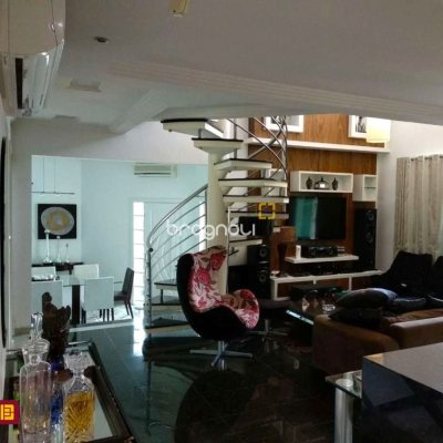 Casa de Condomínio com 400m², 3 quartos (sendo 1 suíte), 2 garagens, no bairro Bosque das Mansões em São José