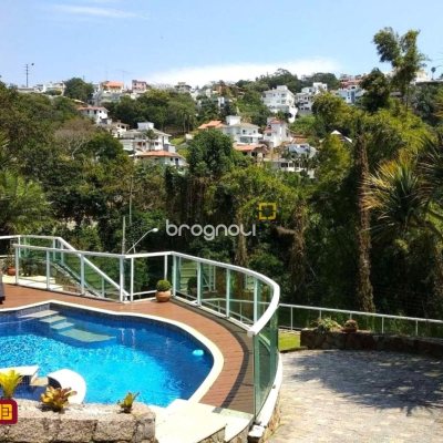 Casa de Condomínio com 400m², 3 quartos (sendo 1 suíte), 2 garagens, no bairro Bosque das Mansões em São José