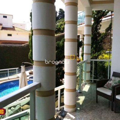 Casa de Condomínio com 400m², 3 quartos (sendo 1 suíte), 2 garagens, no bairro Bosque das Mansões em São José