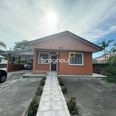 Terreno com 1036m², no bairro Rio Tavares em Florianópolis