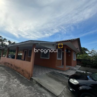 Terreno com 1036m², no bairro Rio Tavares em Florianópolis