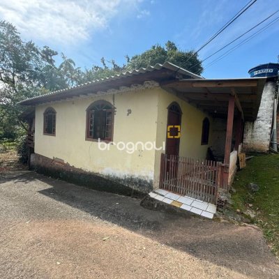 Terreno com 1036m², no bairro Rio Tavares em Florianópolis