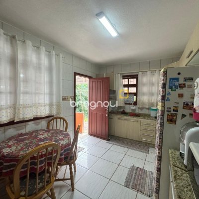 Terreno com 1036m², no bairro Rio Tavares em Florianópolis