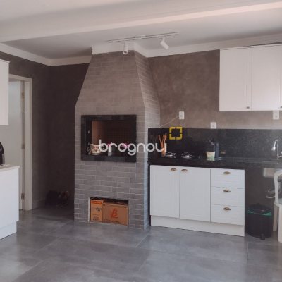 Casa com 132m², 4 quartos (sendo 2 suítes), 2 garagens, no bairro Ingleses em Florianópolis