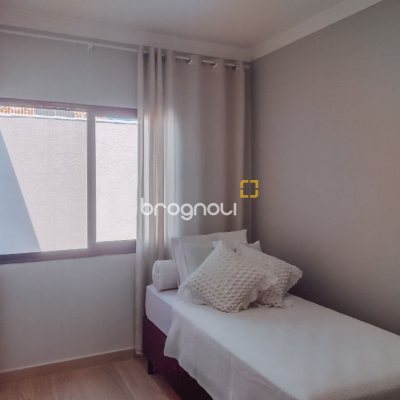 Casa com 132m², 4 quartos (sendo 2 suítes), 2 garagens, no bairro Ingleses em Florianópolis