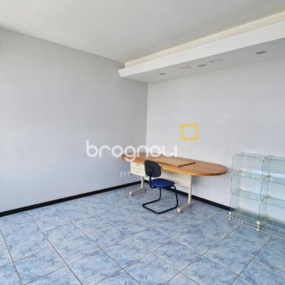 Apartamento com 102m², 3 quartos, no bairro Centro em Florianópolis