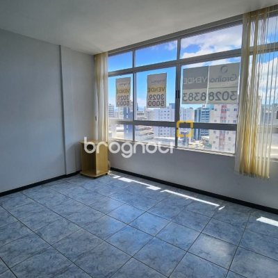 Apartamento com 102m², 3 quartos, no bairro Centro em Florianópolis