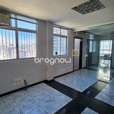 Apartamento com 102m², 3 quartos, no bairro Centro em Florianópolis