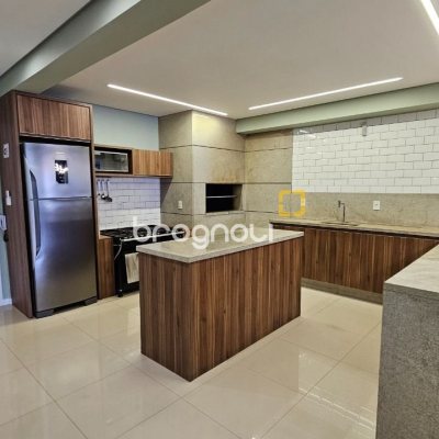Apartamento com 67m², 2 quartos (sendo 1 suíte), 1 garagem, no bairro Areias em São José