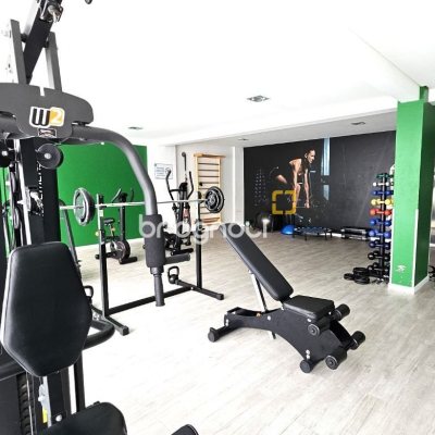Apartamento com 67m², 2 quartos (sendo 1 suíte), 1 garagem, no bairro Areias em São José
