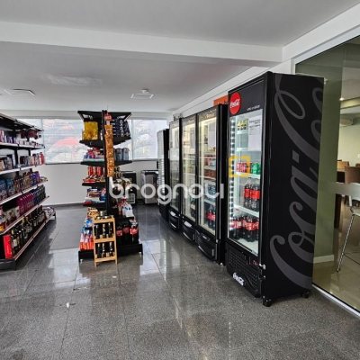 Apartamento com 67m², 2 quartos (sendo 1 suíte), 1 garagem, no bairro Areias em São José
