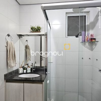 Apartamento com 67m², 2 quartos (sendo 1 suíte), 1 garagem, no bairro Areias em São José