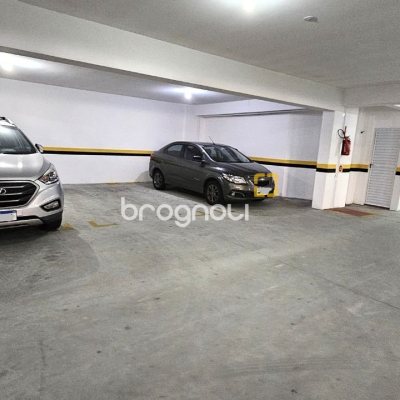Apartamento com 67m², 2 quartos (sendo 1 suíte), 1 garagem, no bairro Areias em São José