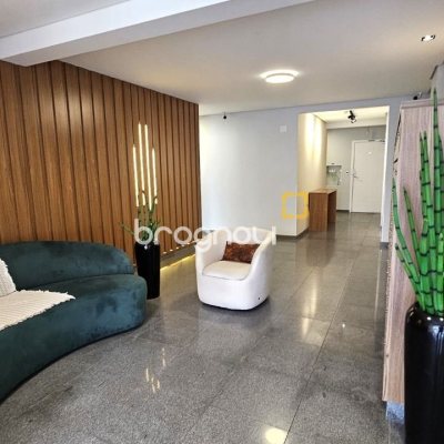 Apartamento com 67m², 2 quartos (sendo 1 suíte), 1 garagem, no bairro Areias em São José
