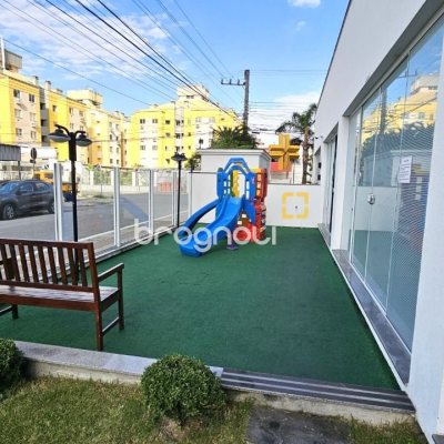 Apartamento com 67m², 2 quartos (sendo 1 suíte), 1 garagem, no bairro Areias em São José