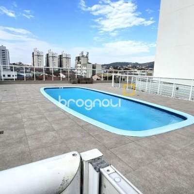 Apartamento com 67m², 2 quartos (sendo 1 suíte), 1 garagem, no bairro Areias em São José
