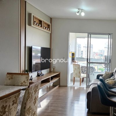 Apartamento com 67m², 2 quartos (sendo 1 suíte), 1 garagem, no bairro Areias em São José