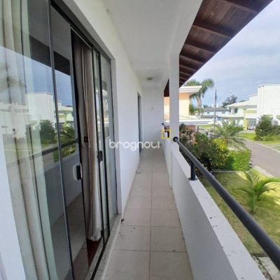 Casa de Condomínio com 267m², 5 quartos (sendo 4 suítes), no bairro Cachoeira do Bom Jesus em Florianópolis
