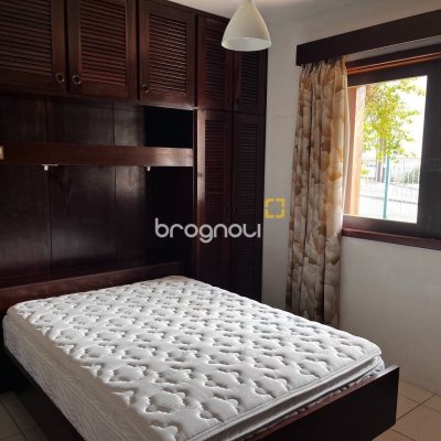 Casa com 327m², 6 quartos (sendo 1 suíte), 3 garagens, no bairro Trindade em Florianópolis