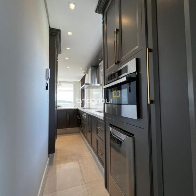 Cobertura com 240m², 3 quartos (sendo 3 suítes), 3 garagens, no bairro Centro em Biguaçu